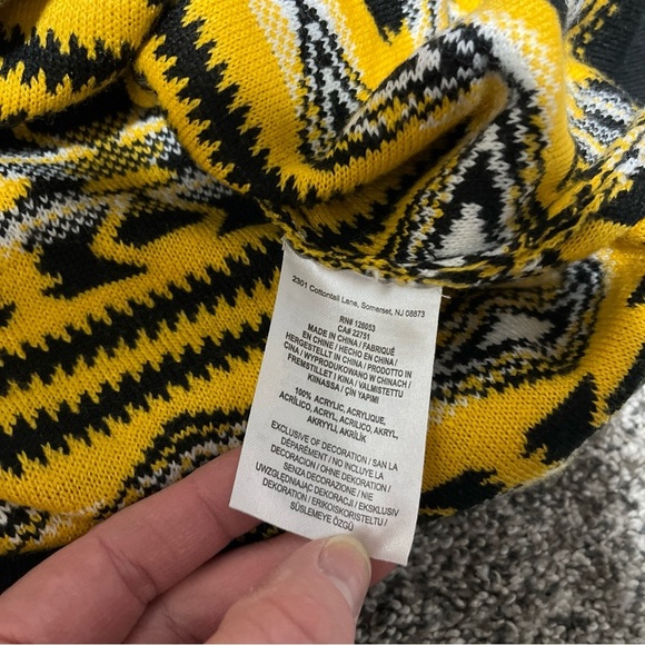 Pittsburgh Steelers Sweater Vest Mens Size M NFL Ugly Aztec Logo Christmas - Picture 6 of 8